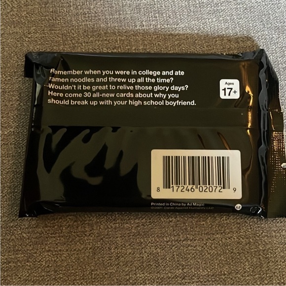 Cards Against Humanity: College Pack - Mini Expansion - Picture 7 of 7